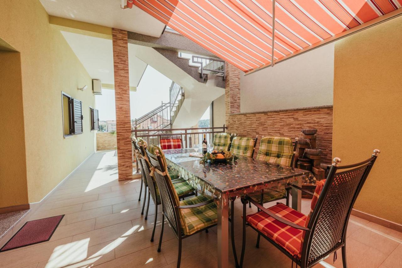 Apartmani Soldan Makarska Exterior foto